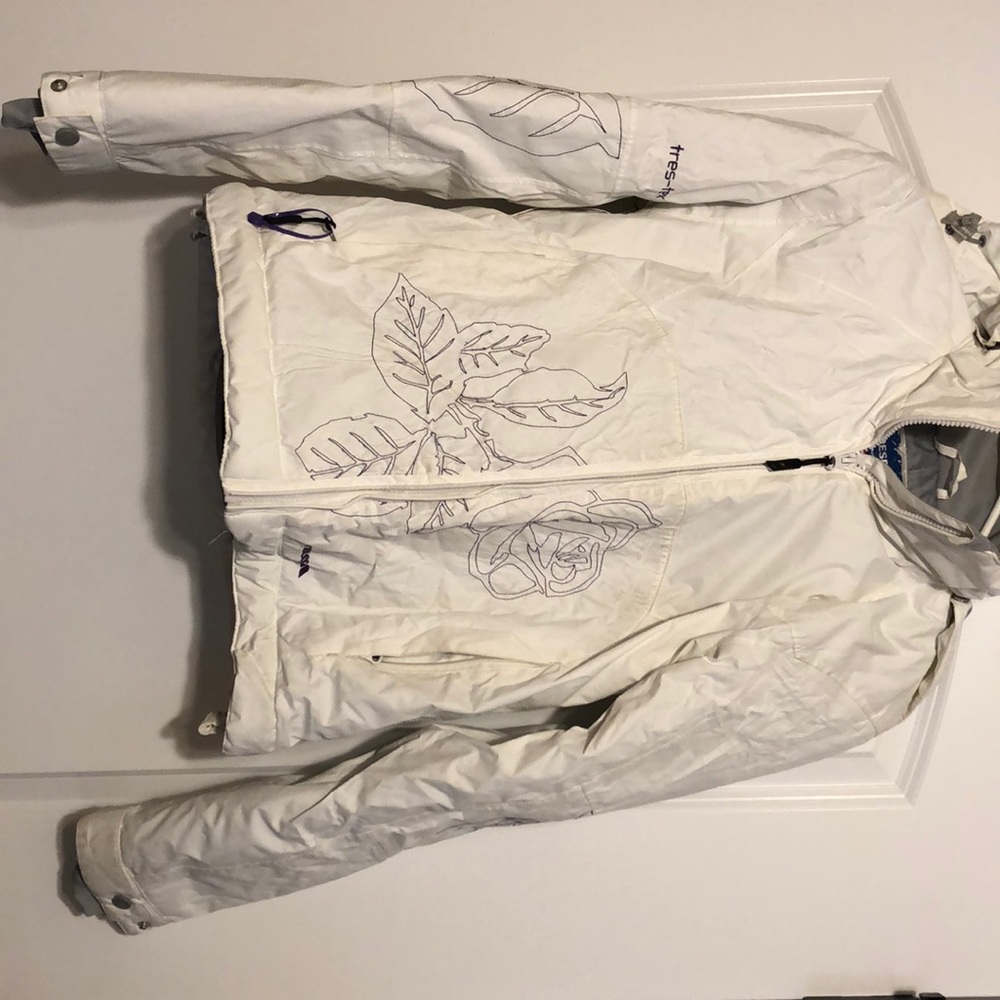 White and purple snowboard coat